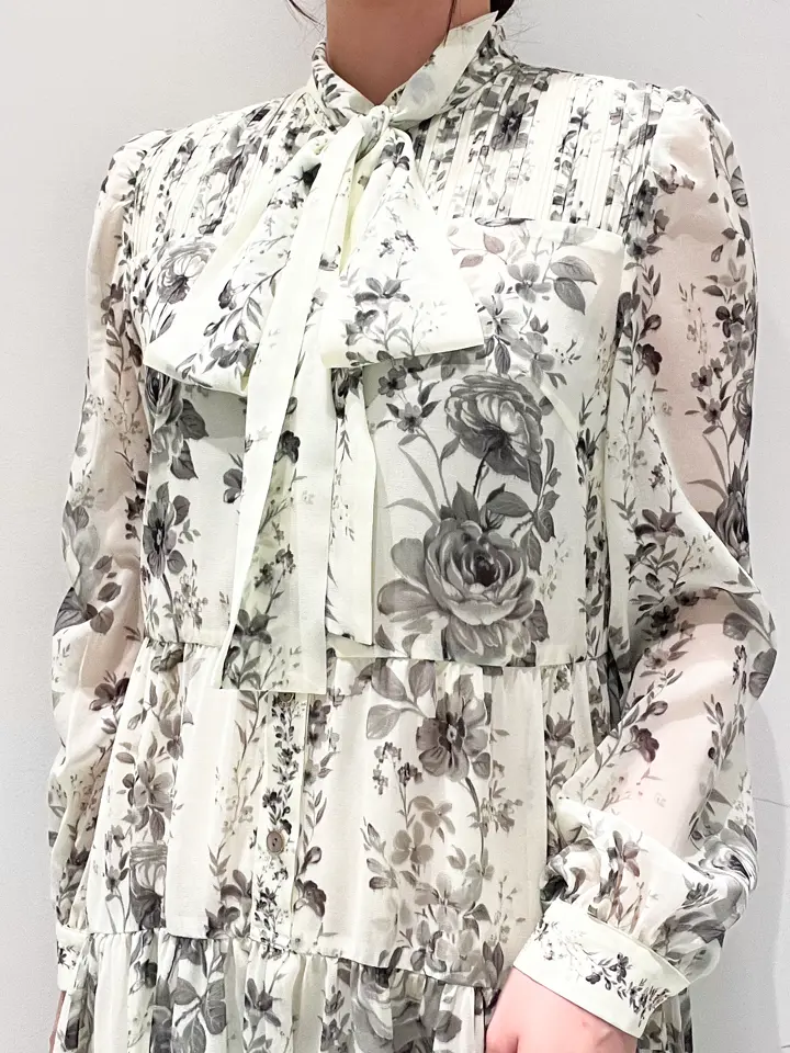 GRACE CONTINENTAL CHISAKO.S コーディネート画像