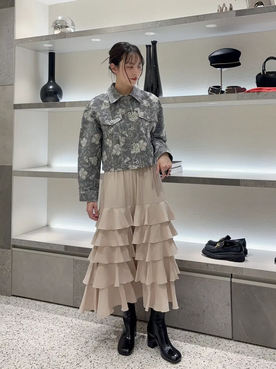 GRACE CONTINENTAL Hikaru Okada コーディネート画像