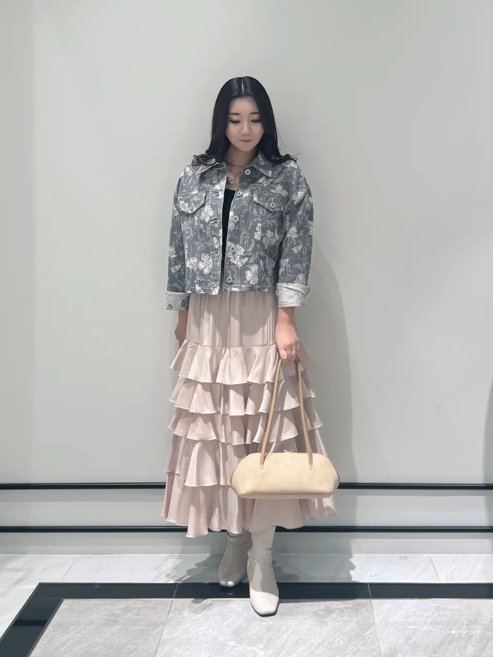 GRACE CONTINENTAL MOMOKO コーディネート画像