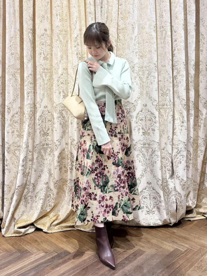 GRACE CONTINENTAL adachi miyuki コーディネート画像