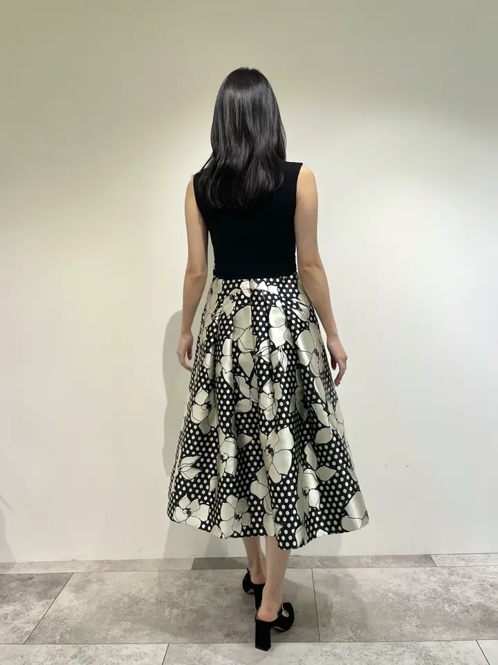 GRACE CONTINENTAL 端場　わかな コーディネート画像