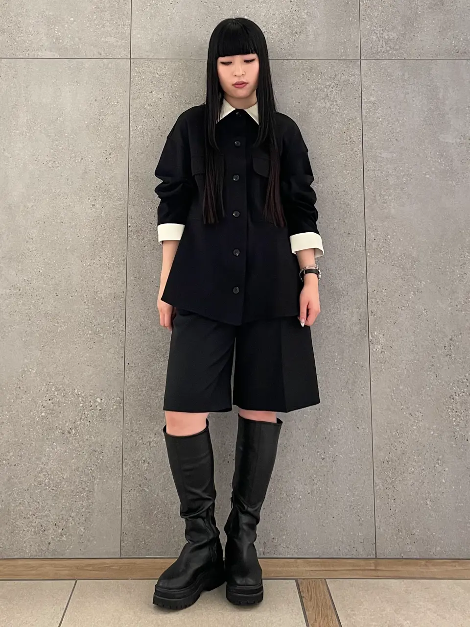  anri コーディネート画像