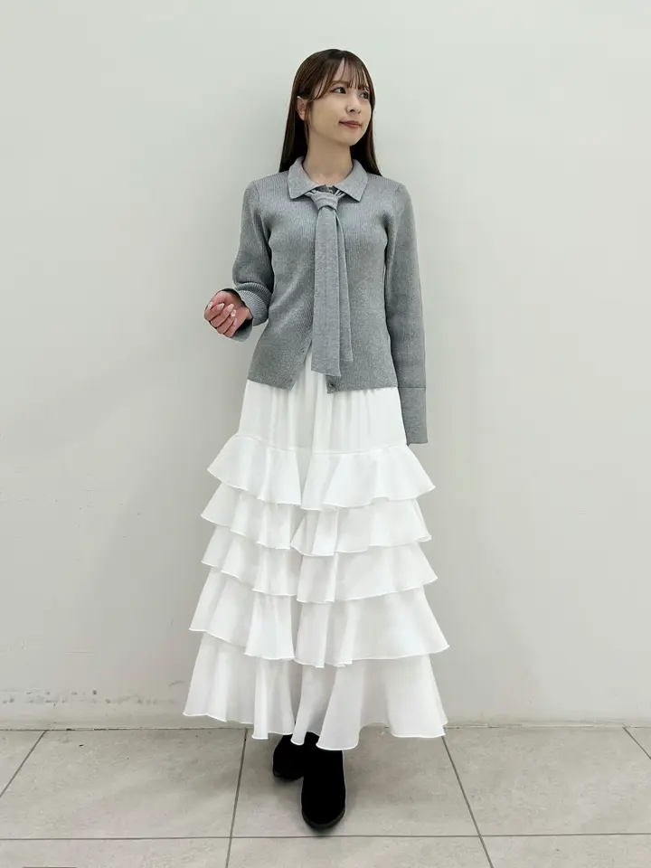 GRACE CONTINENTAL Miu Akamatsu コーディネート画像