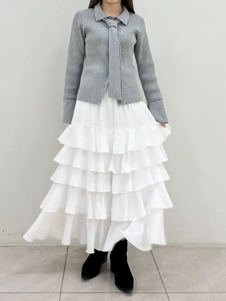 GRACE CONTINENTAL Miu Akamatsu コーディネート画像