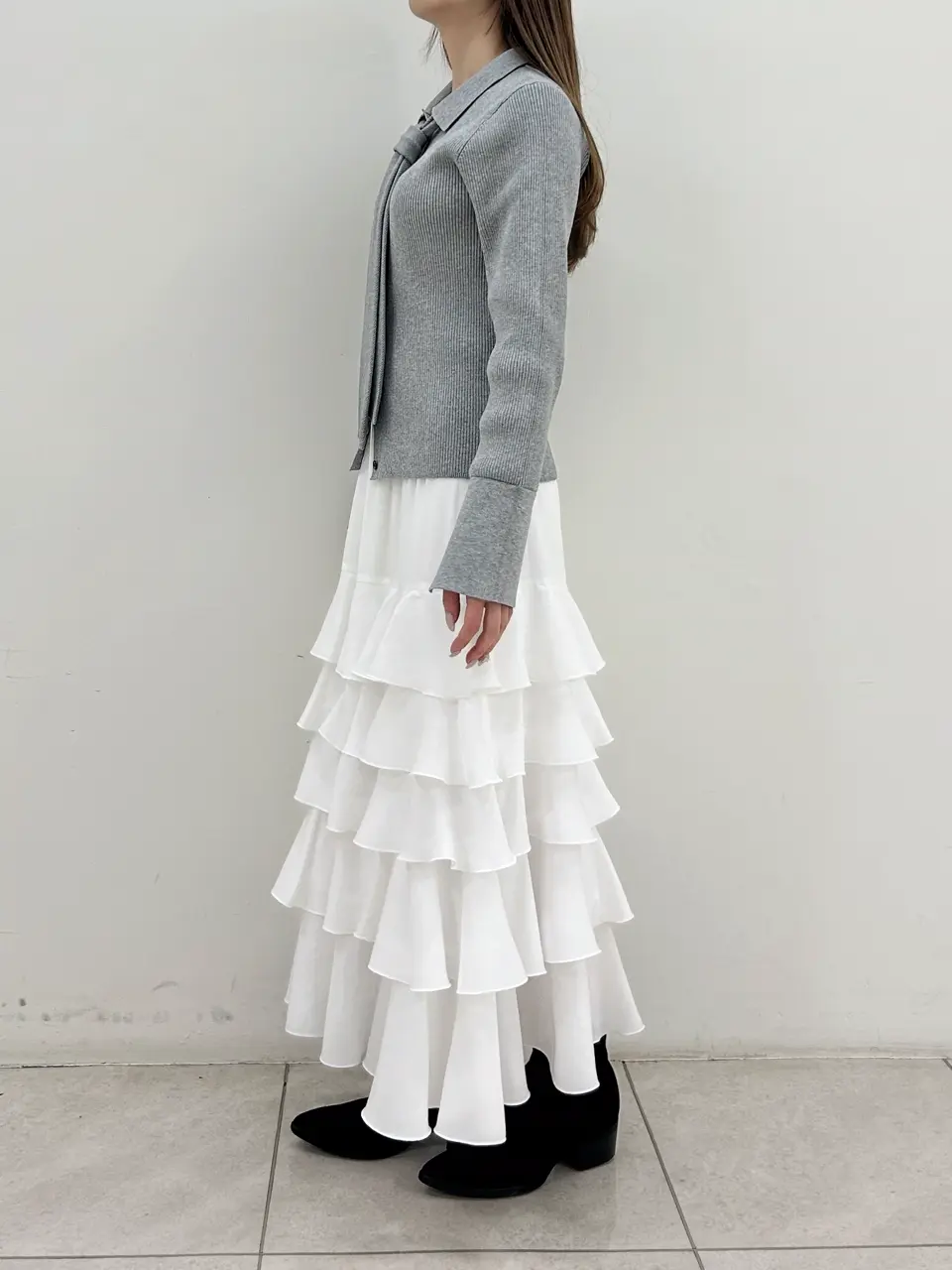 GRACE CONTINENTAL Miu Akamatsu コーディネート画像