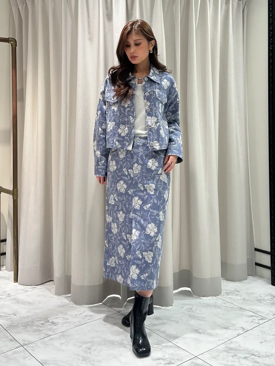 GRACE CONTINENTAL 志田　悠 コーディネート画像