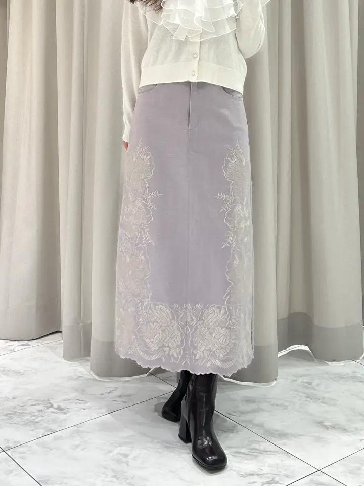 GRACE CONTINENTAL 志田　悠 コーディネート画像