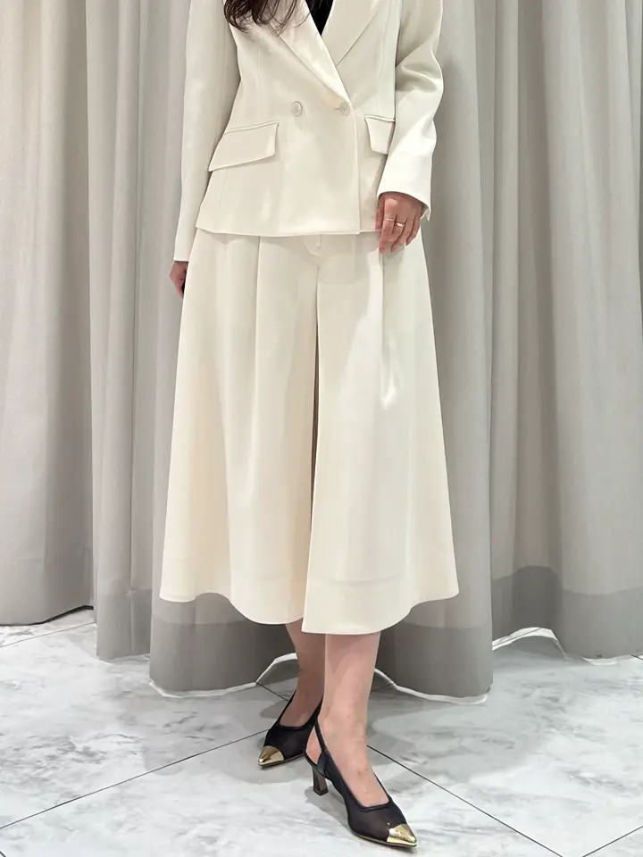 GRACE CONTINENTAL 志田　悠 コーディネート画像