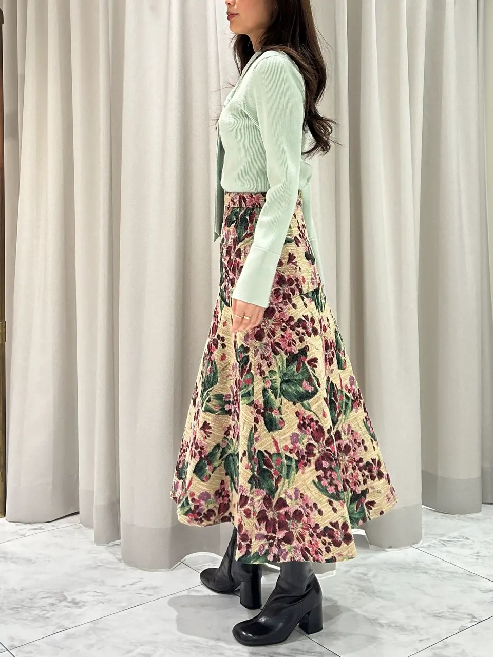 GRACE CONTINENTAL 志田　悠 コーディネート画像