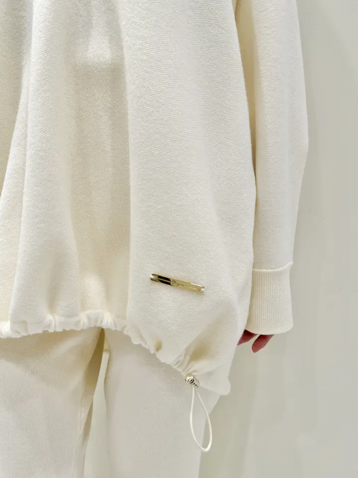 GRACE CONTINENTAL Wakazono コーディネート画像