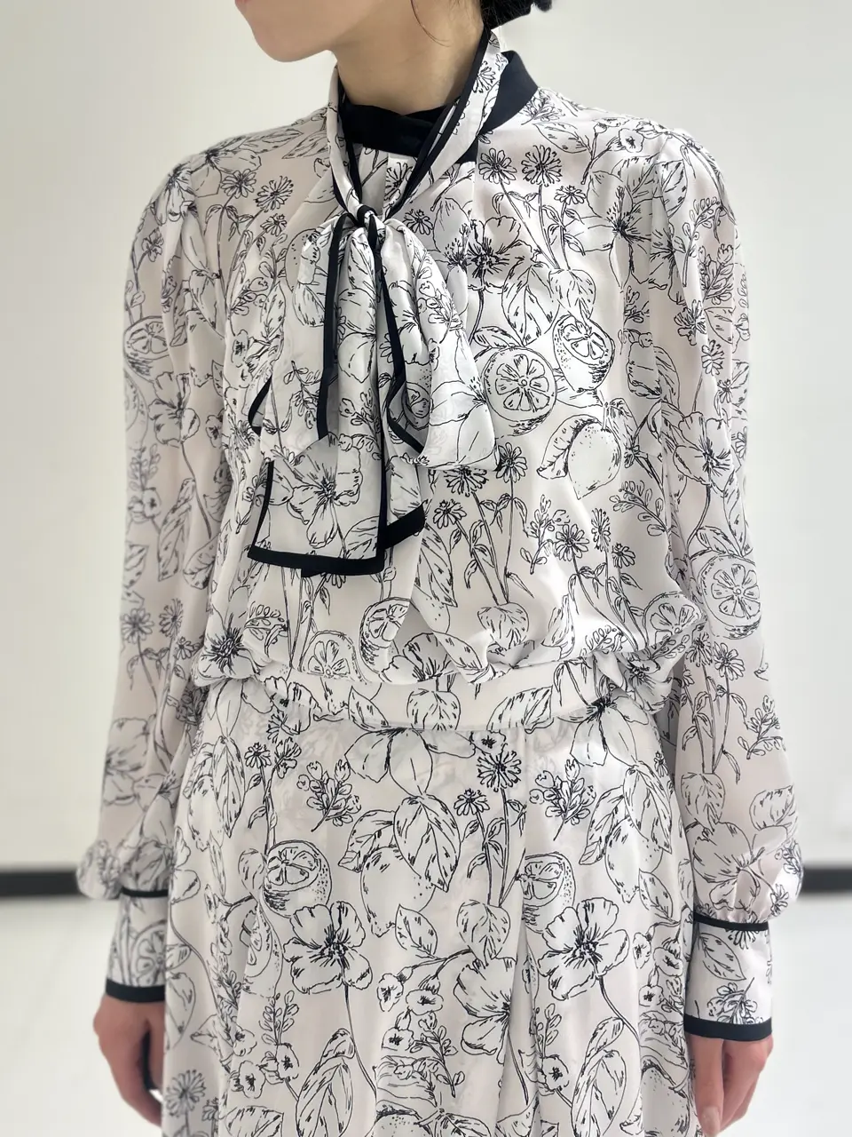 GRACE CONTINENTAL 狩野　珠季 コーディネート画像