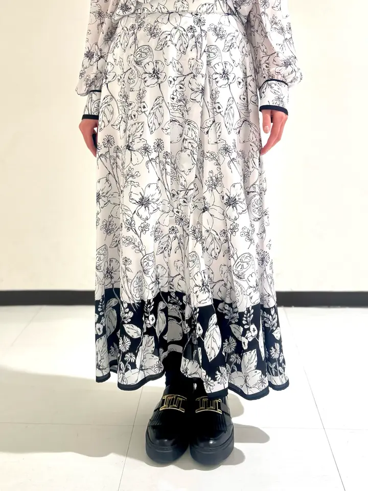 GRACE CONTINENTAL 狩野　珠季 コーディネート画像