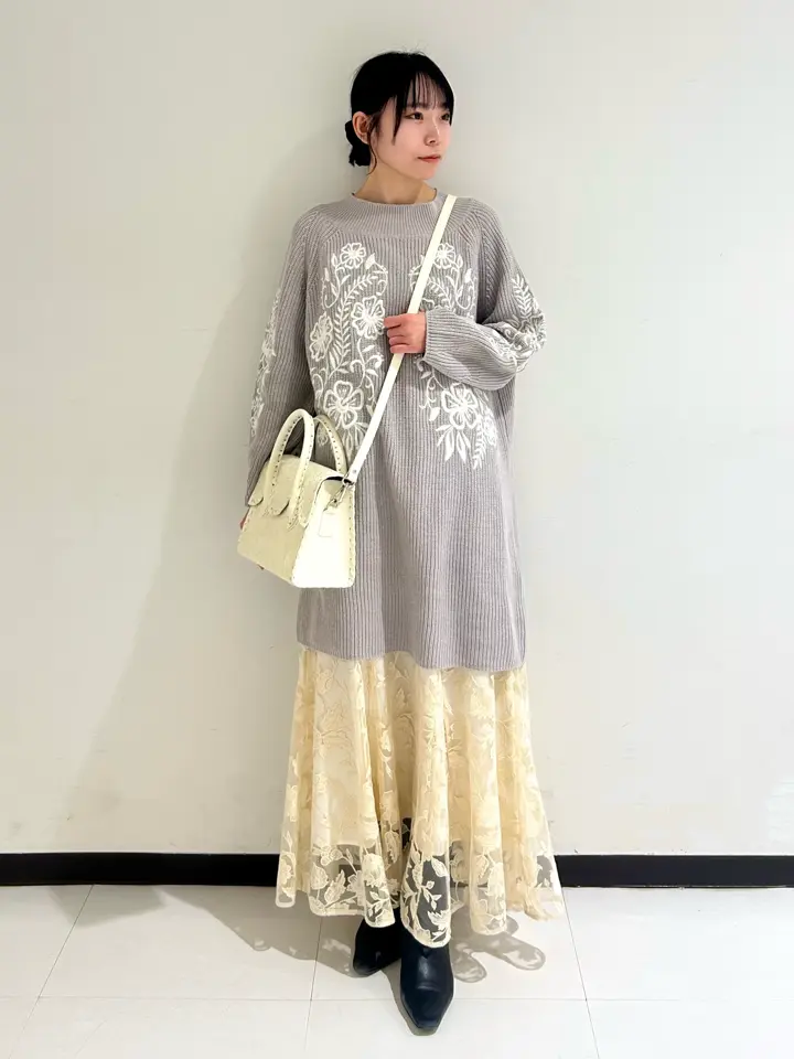 GRACE CONTINENTAL 狩野　珠季 コーディネート画像