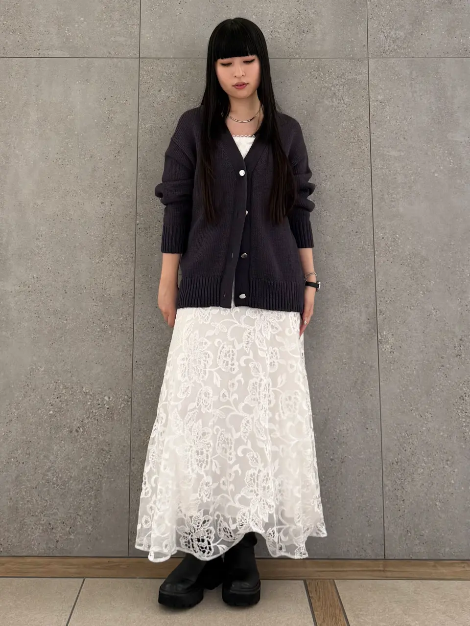  anri コーディネート画像