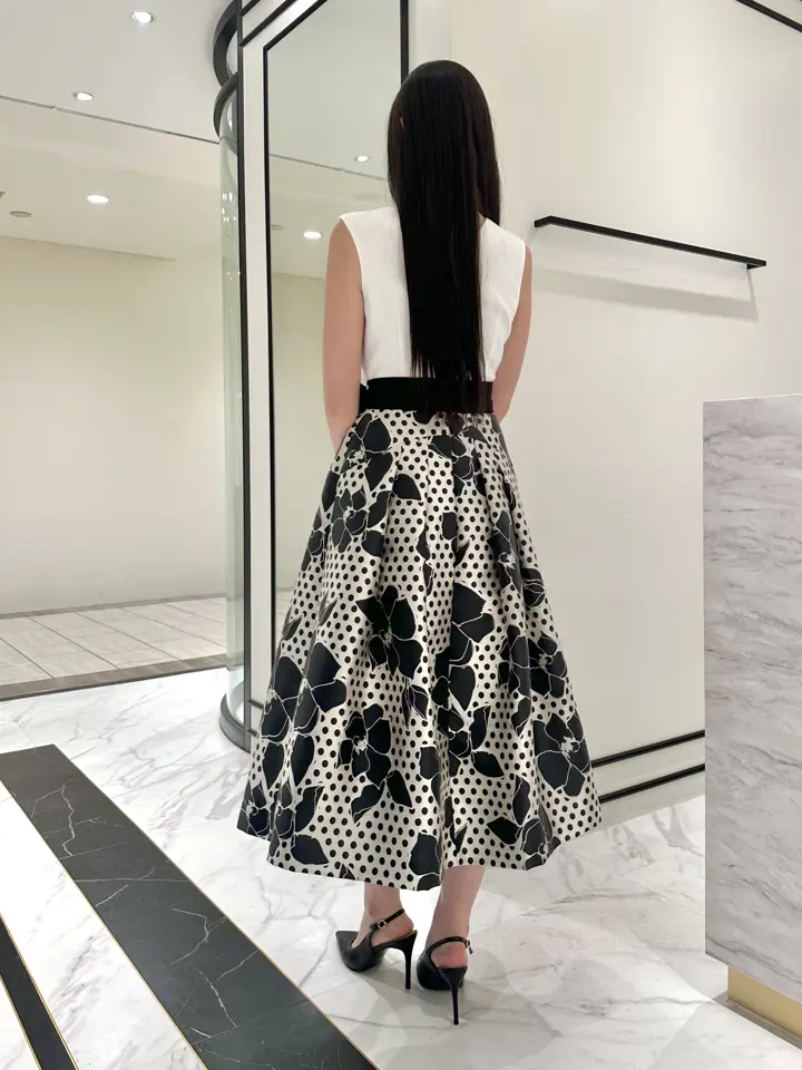 GRACE CONTINENTAL 髙田　美衣 コーディネート画像