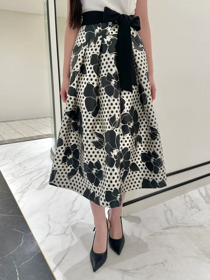 GRACE CONTINENTAL 髙田　美衣 コーディネート画像