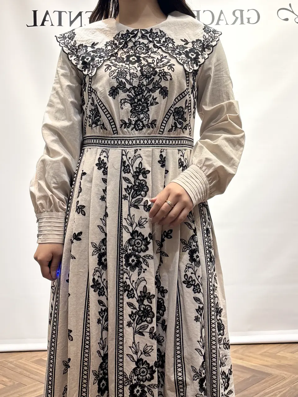 GRACE CONTINENTAL HIGASHIGAWA.R コーディネート画像