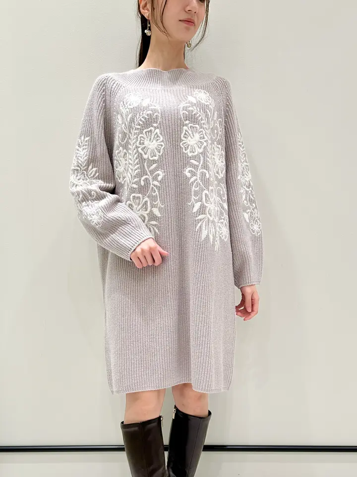 GRACE CONTINENTAL Wakazono コーディネート画像