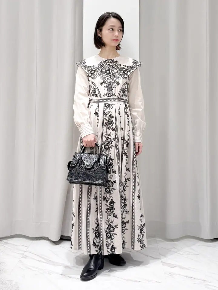 GRACE CONTINENTAL yuri コーディネート画像