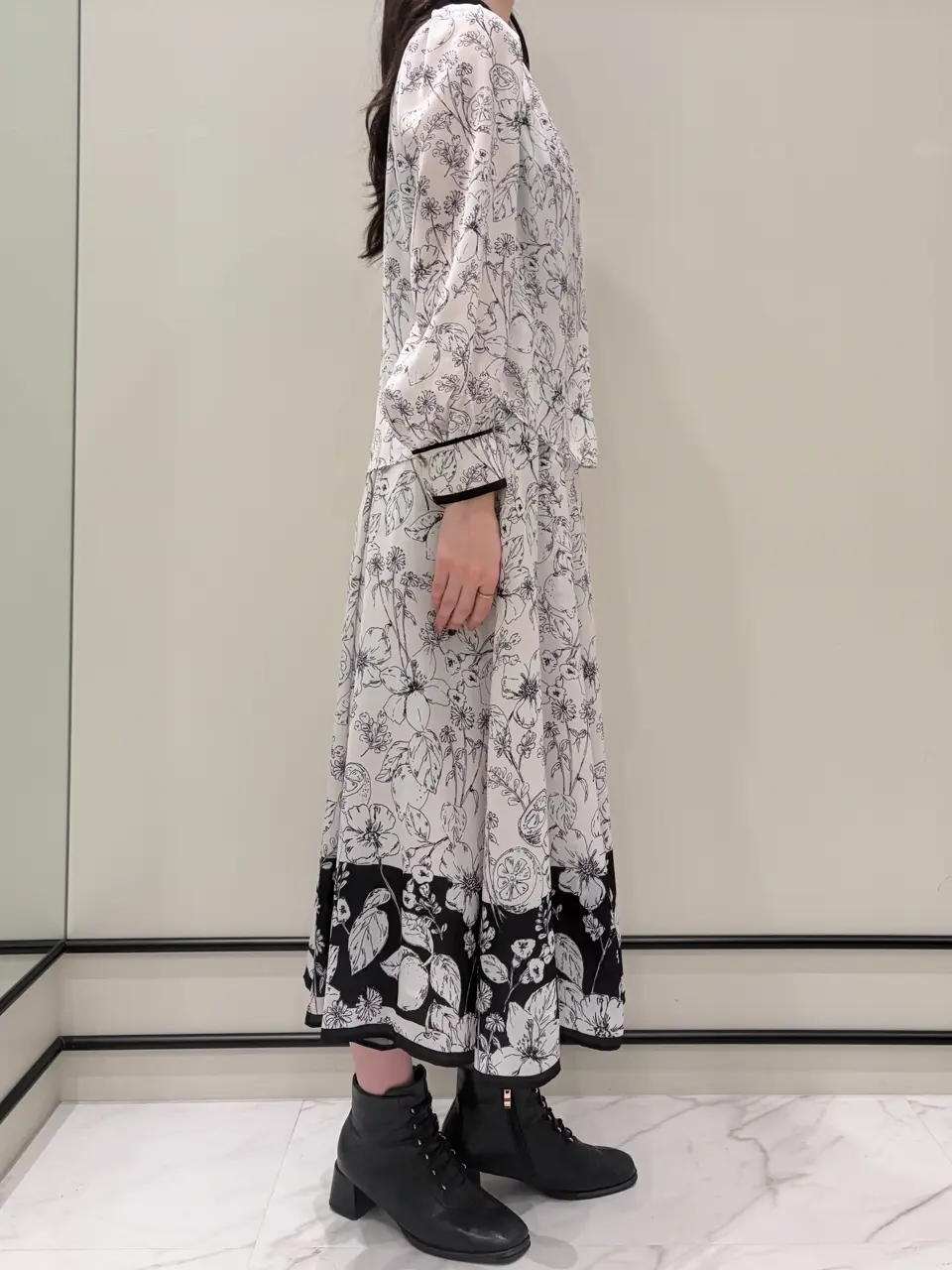 GRACE CONTINENTAL Hotei コーディネート画像