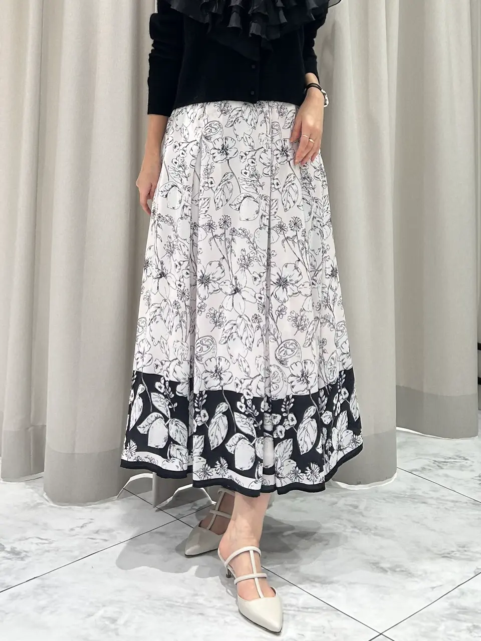 GRACE CONTINENTAL 志田　悠 コーディネート画像