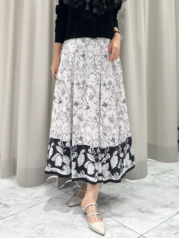 GRACE CONTINENTAL 志田　悠 コーディネート画像