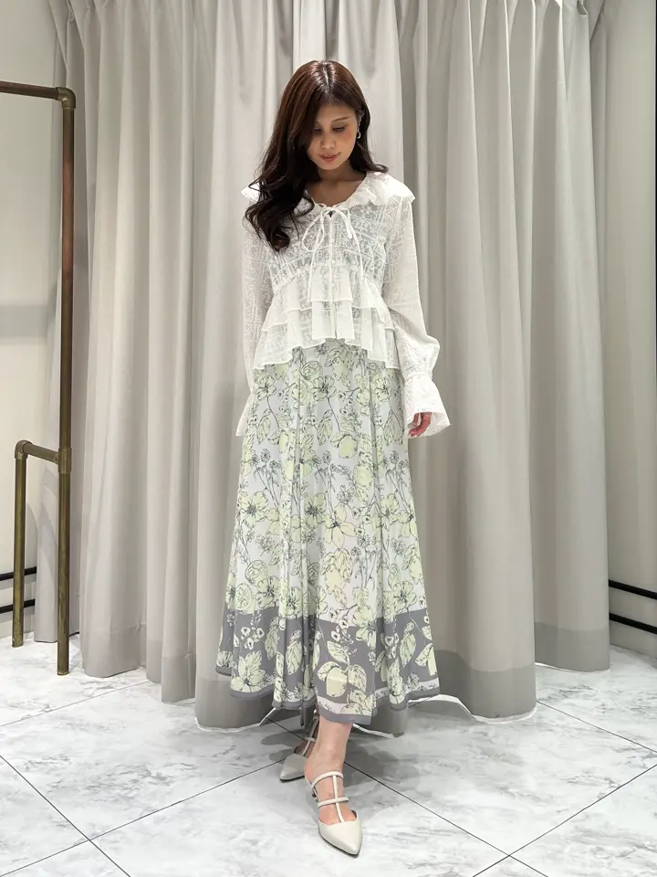 GRACE CONTINENTAL 志田　悠 コーディネート画像