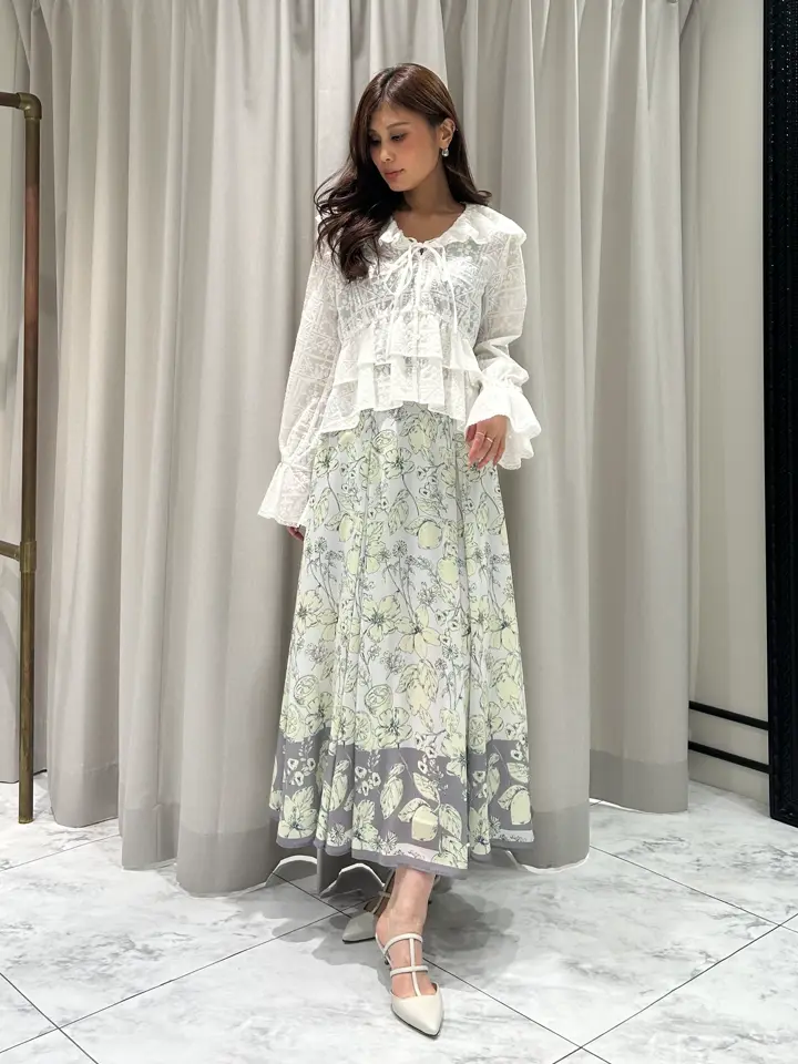 GRACE CONTINENTAL 志田　悠 コーディネート画像