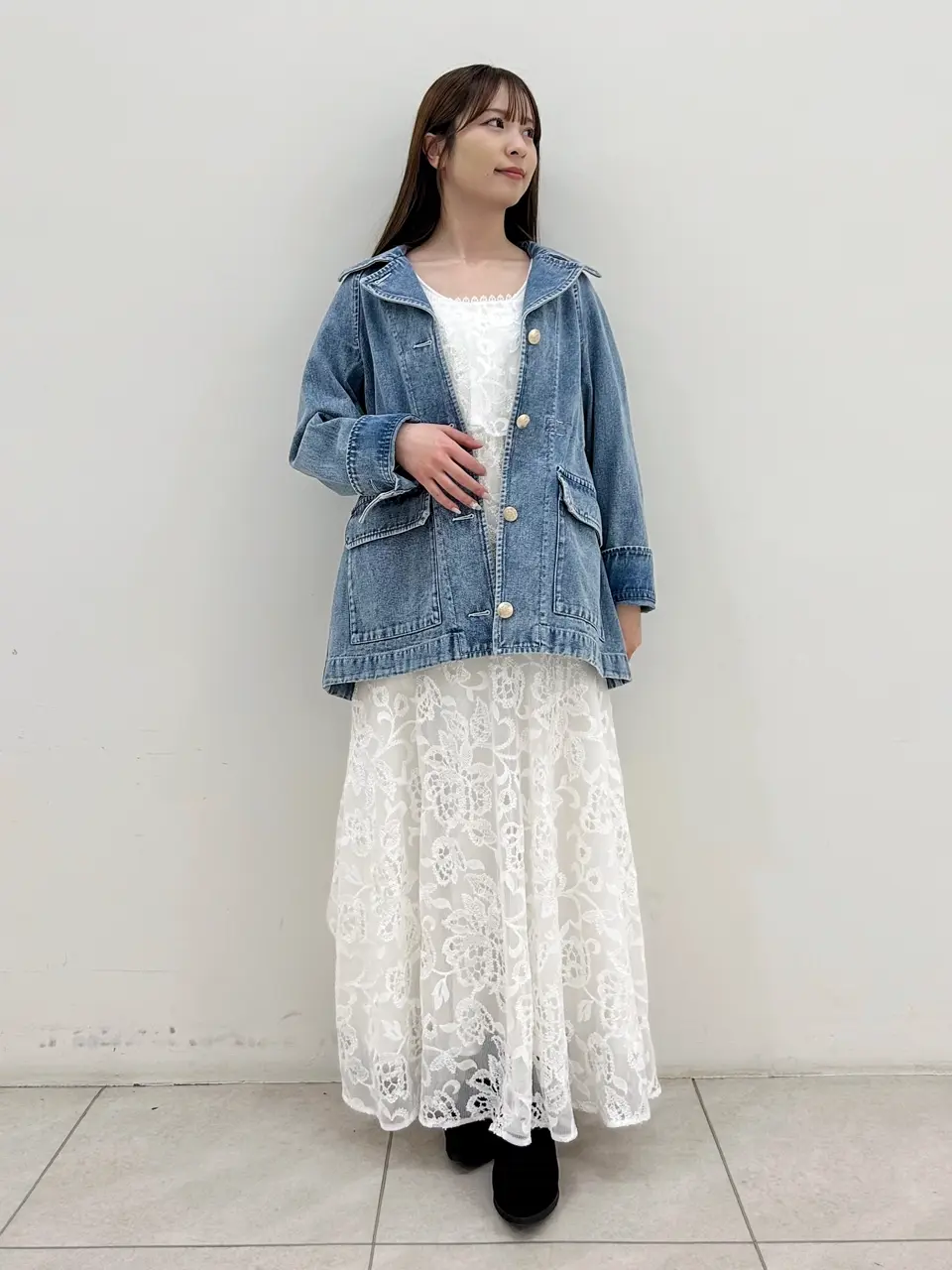 GRACE CONTINENTAL Miu Akamatsu コーディネート画像