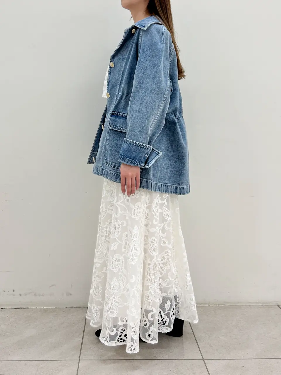 GRACE CONTINENTAL Miu Akamatsu コーディネート画像