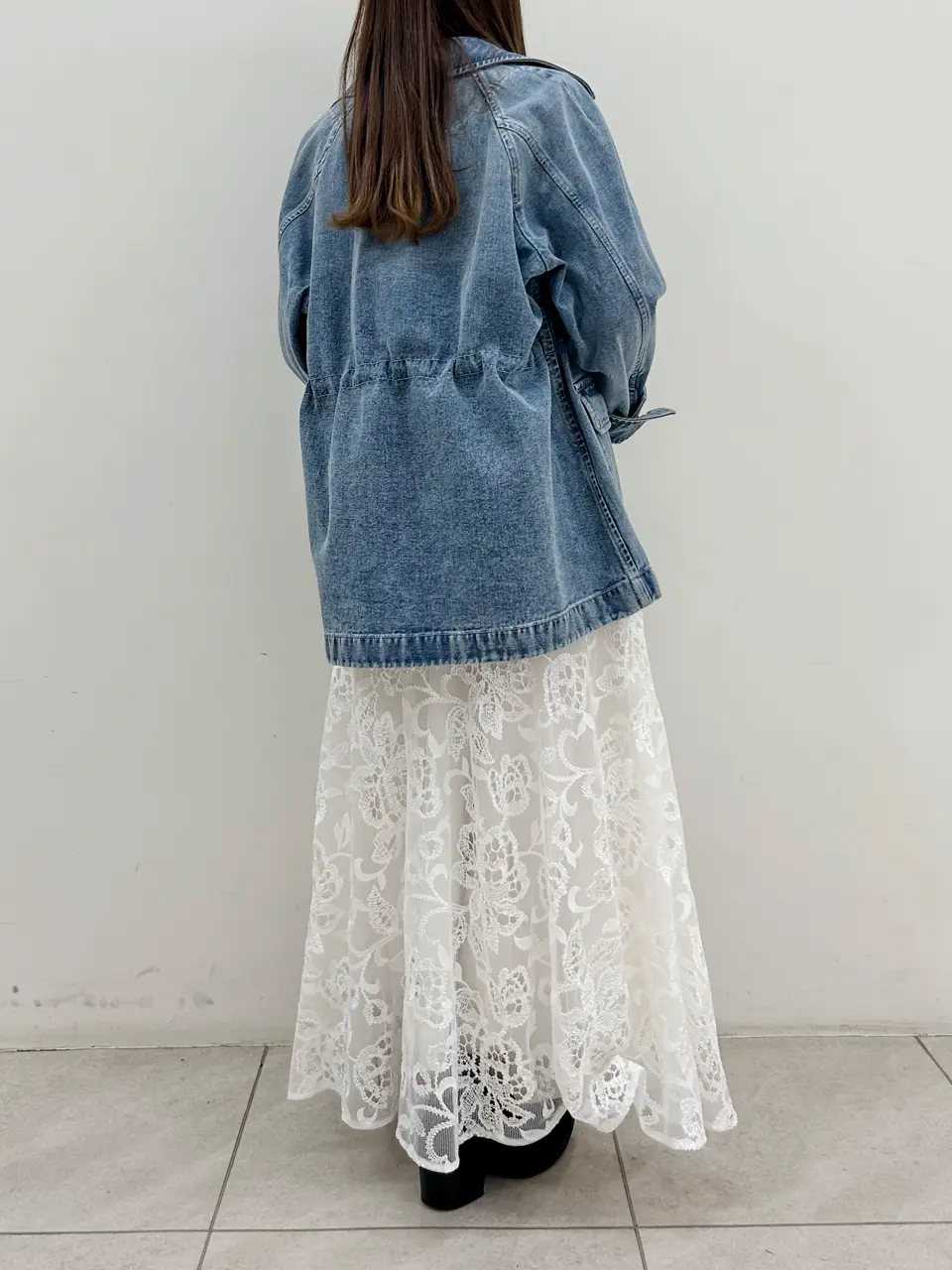 GRACE CONTINENTAL Miu Akamatsu コーディネート画像