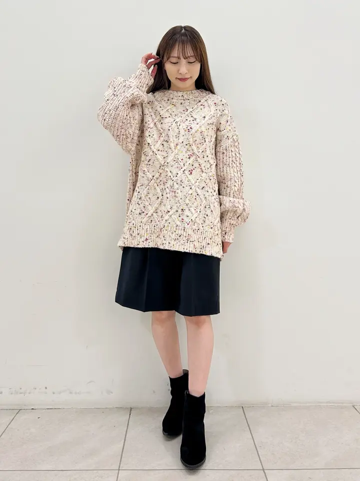 GRACE CONTINENTAL Miu Akamatsu コーディネート画像