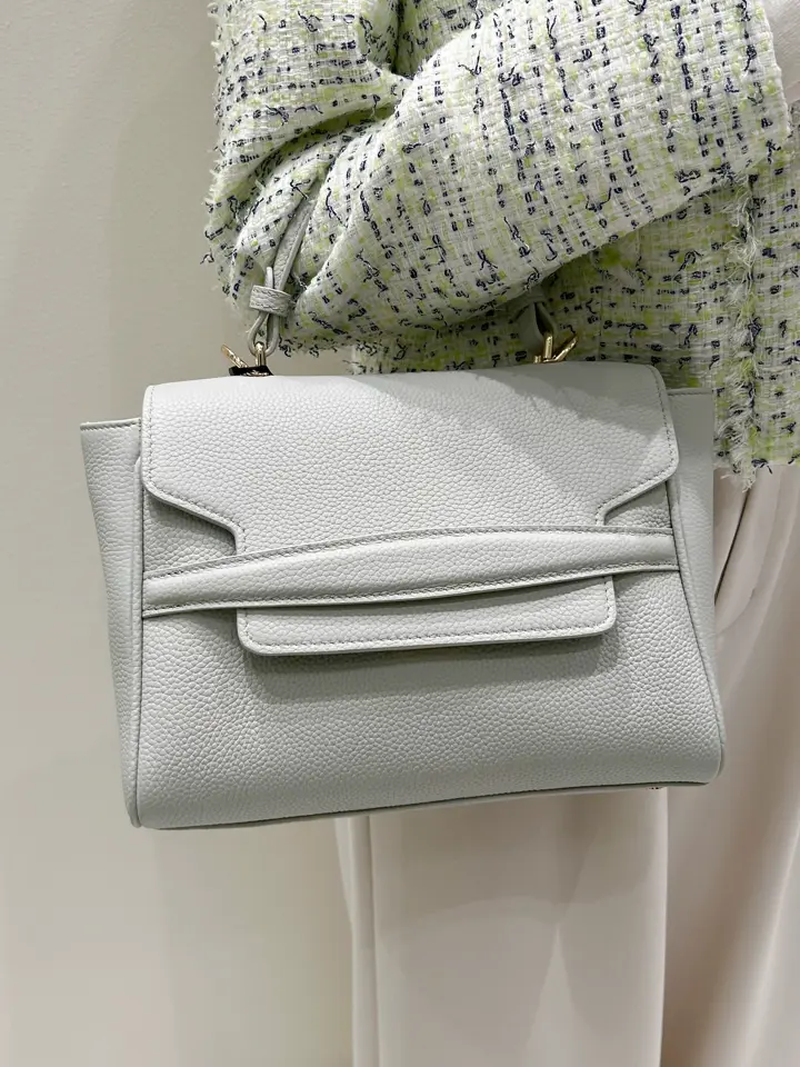 GRACE CONTINENTAL Wakazono コーディネート画像