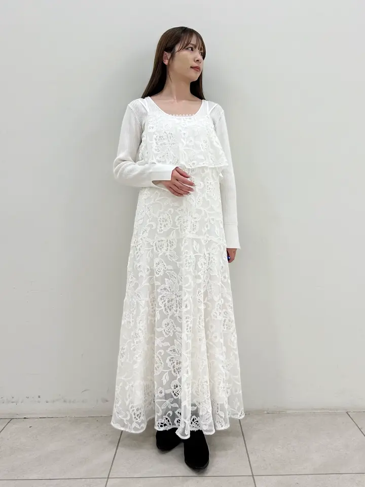 GRACE CONTINENTAL Miu Akamatsu コーディネート画像