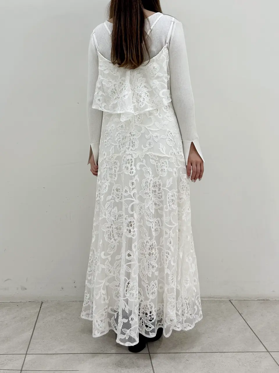 GRACE CONTINENTAL Miu Akamatsu コーディネート画像