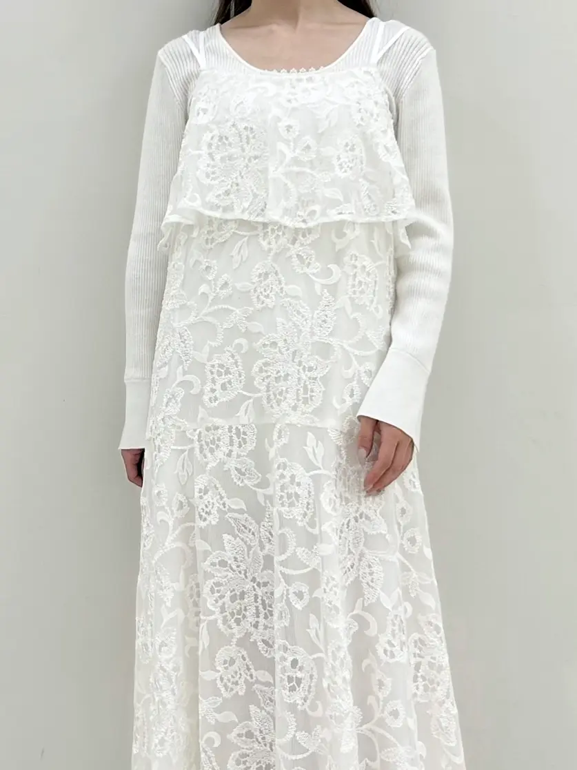 GRACE CONTINENTAL Miu Akamatsu コーディネート画像