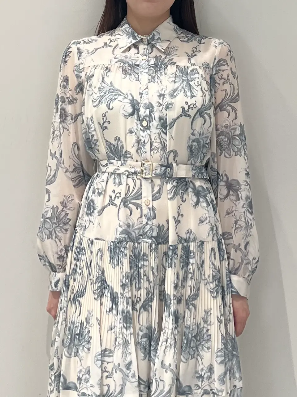 GRACE CONTINENTAL RIKO コーディネート画像