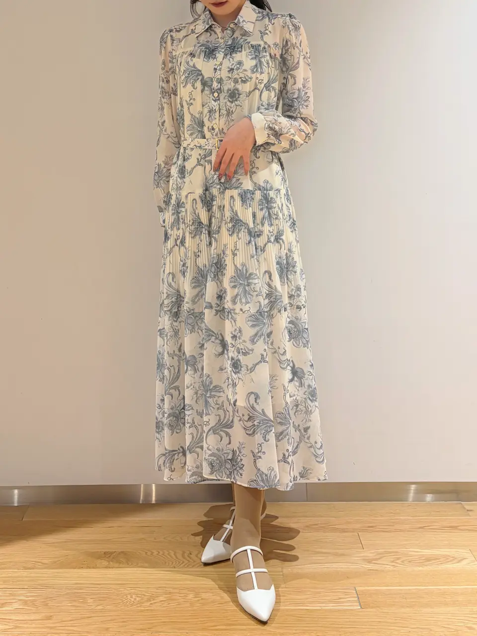 GRACE CONTINENTAL 𝙆𝙄𝙈𝙐 コーディネート画像