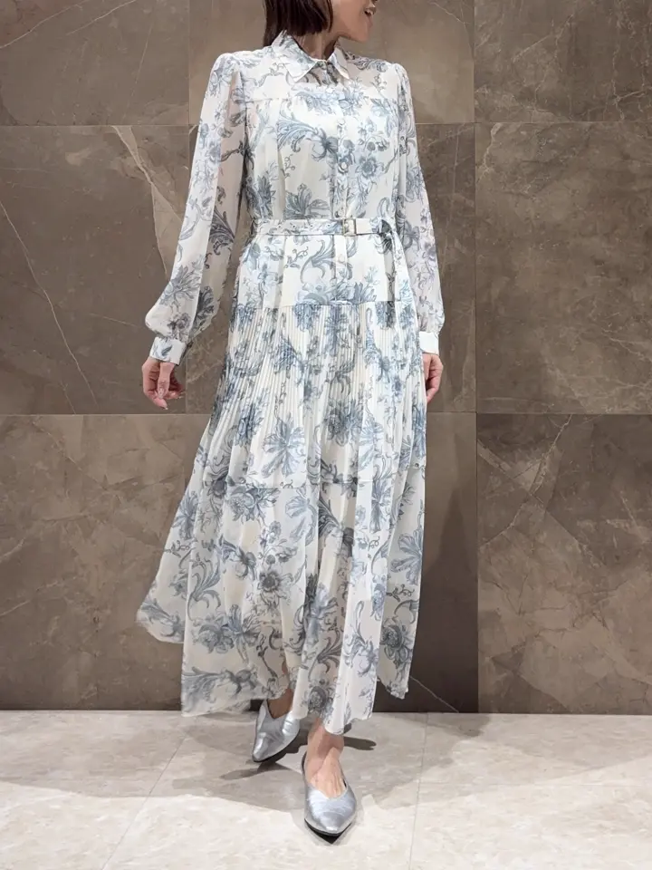 GRACE CONTINENTAL 穐山　香織 コーディネート画像