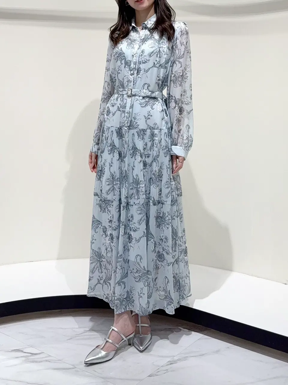 GRACE CONTINENTAL Suzuka コーディネート画像