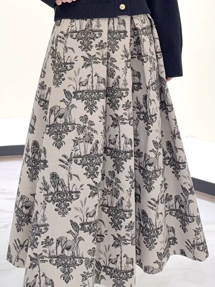 GRACE CONTINENTAL Suzuka コーディネート画像