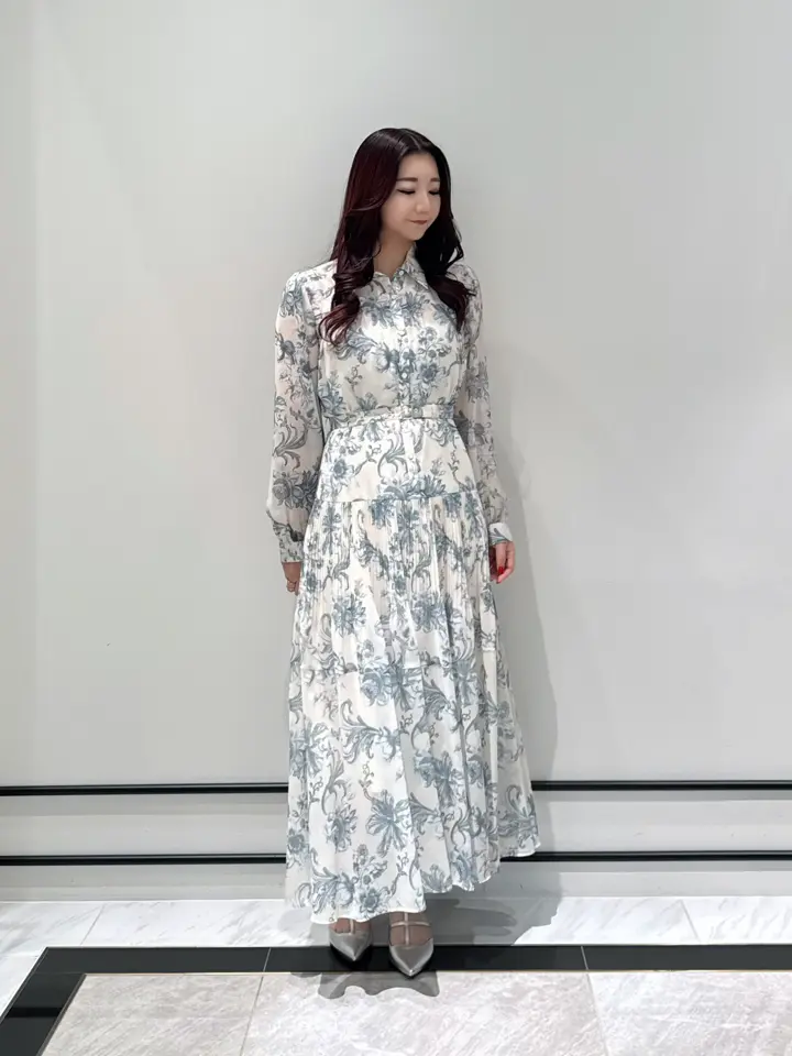 GRACE CONTINENTAL MOMOKO コーディネート画像