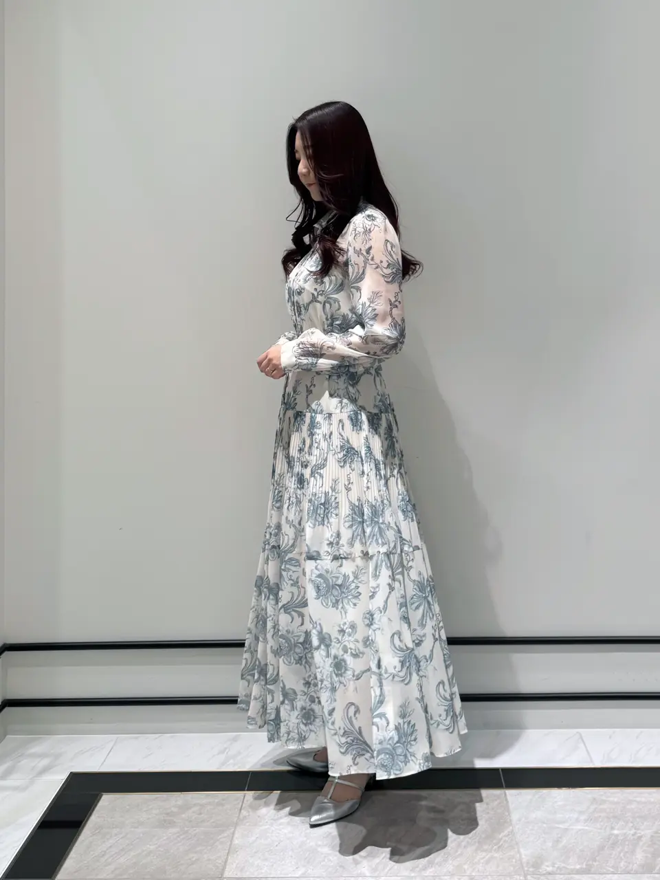 GRACE CONTINENTAL MOMOKO コーディネート画像