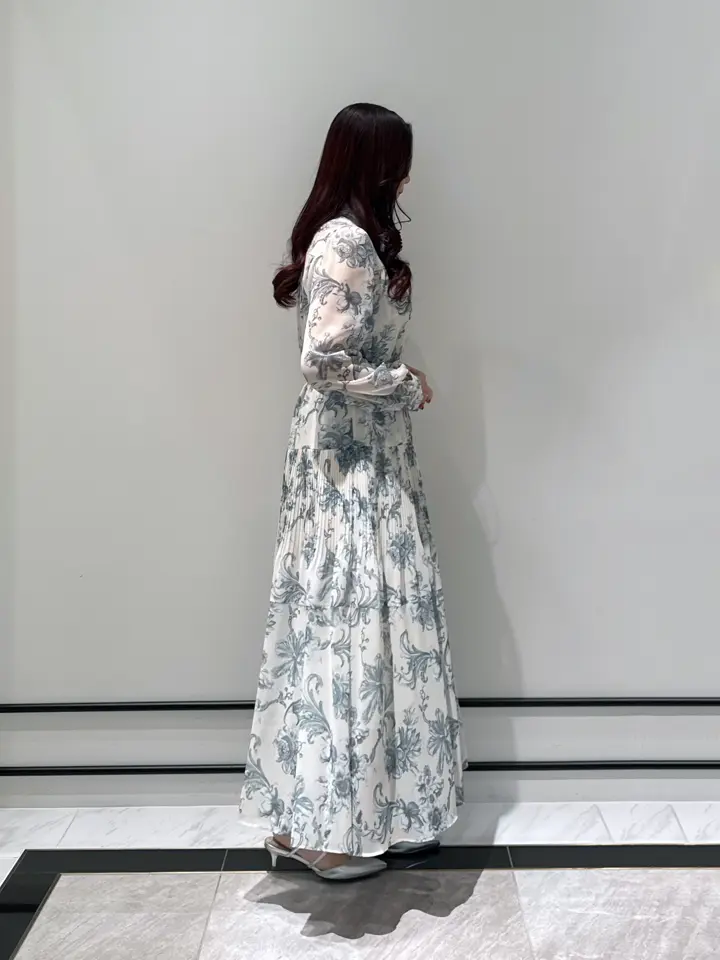 GRACE CONTINENTAL MOMOKO コーディネート画像