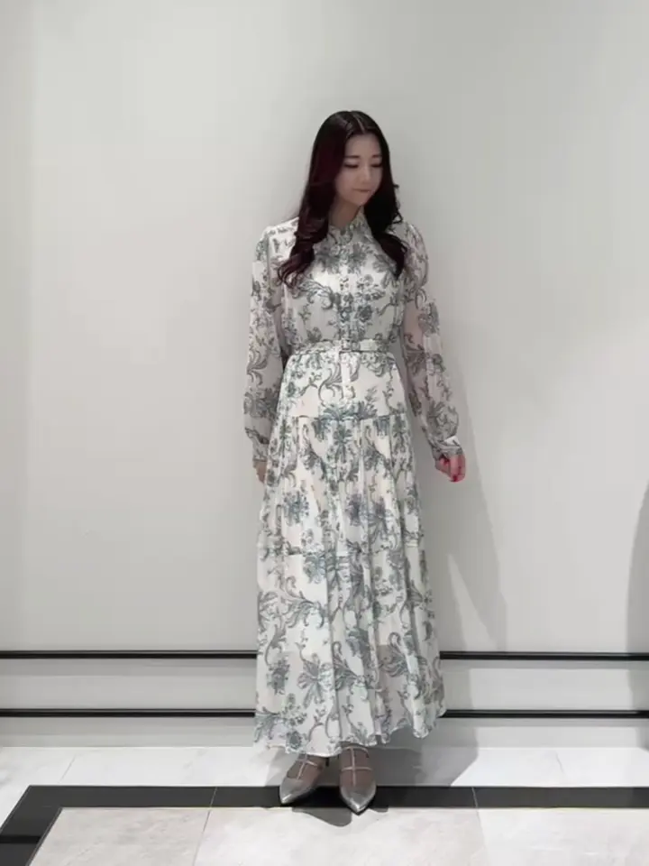 GRACE CONTINENTAL MOMOKO コーディネート画像