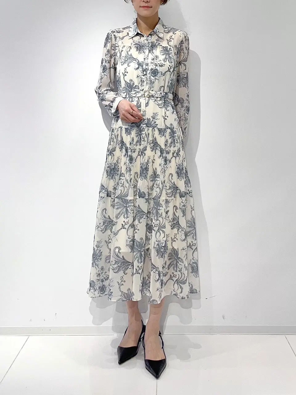 GRACE CONTINENTAL 亀田 未希 コーディネート画像