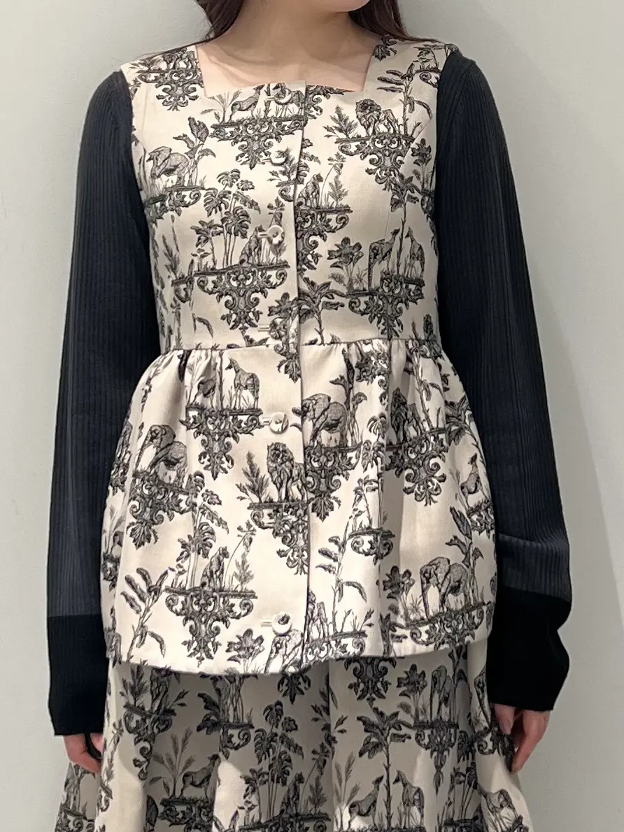 GRACE CONTINENTAL RIKO コーディネート画像