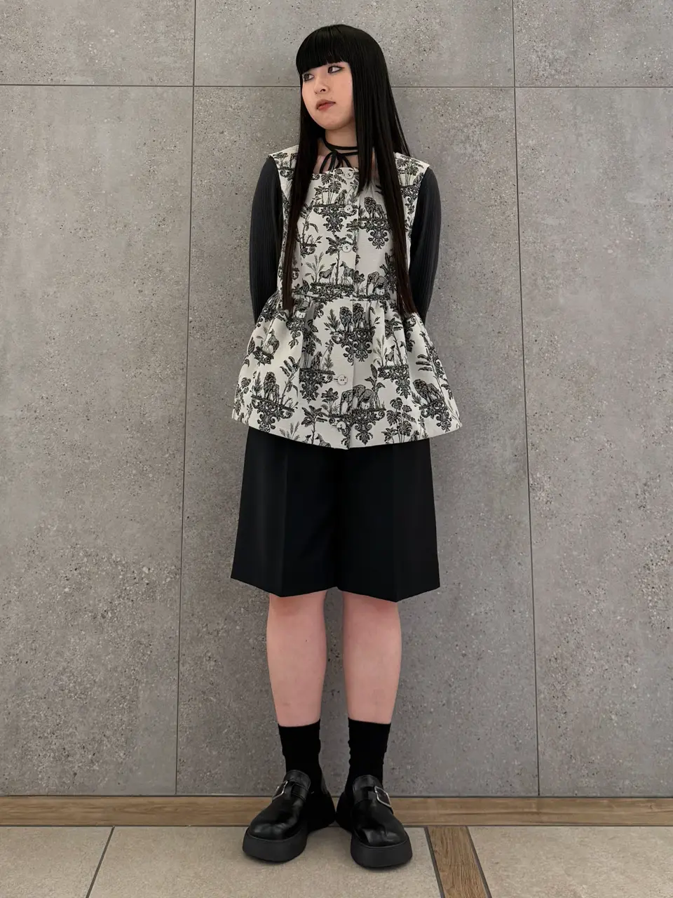  anri コーディネート画像