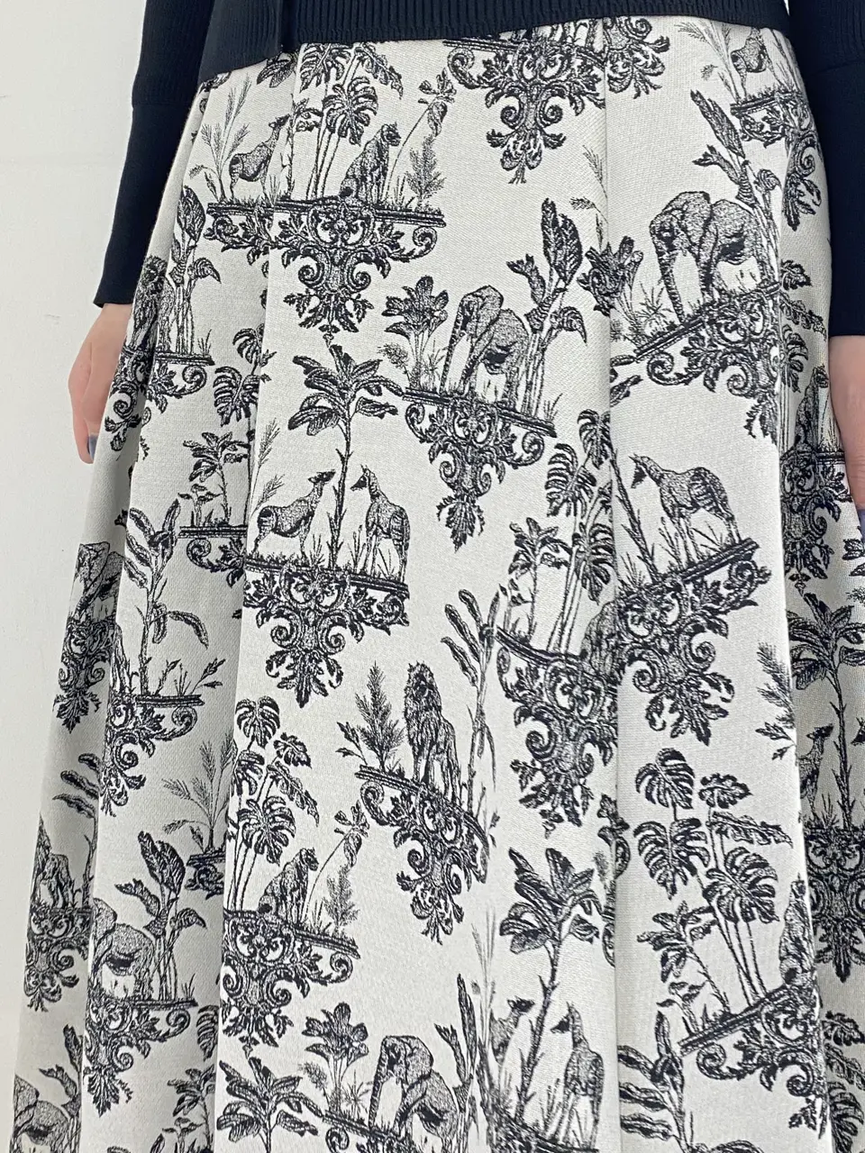 GRACE CONTINENTAL mikiho コーディネート画像