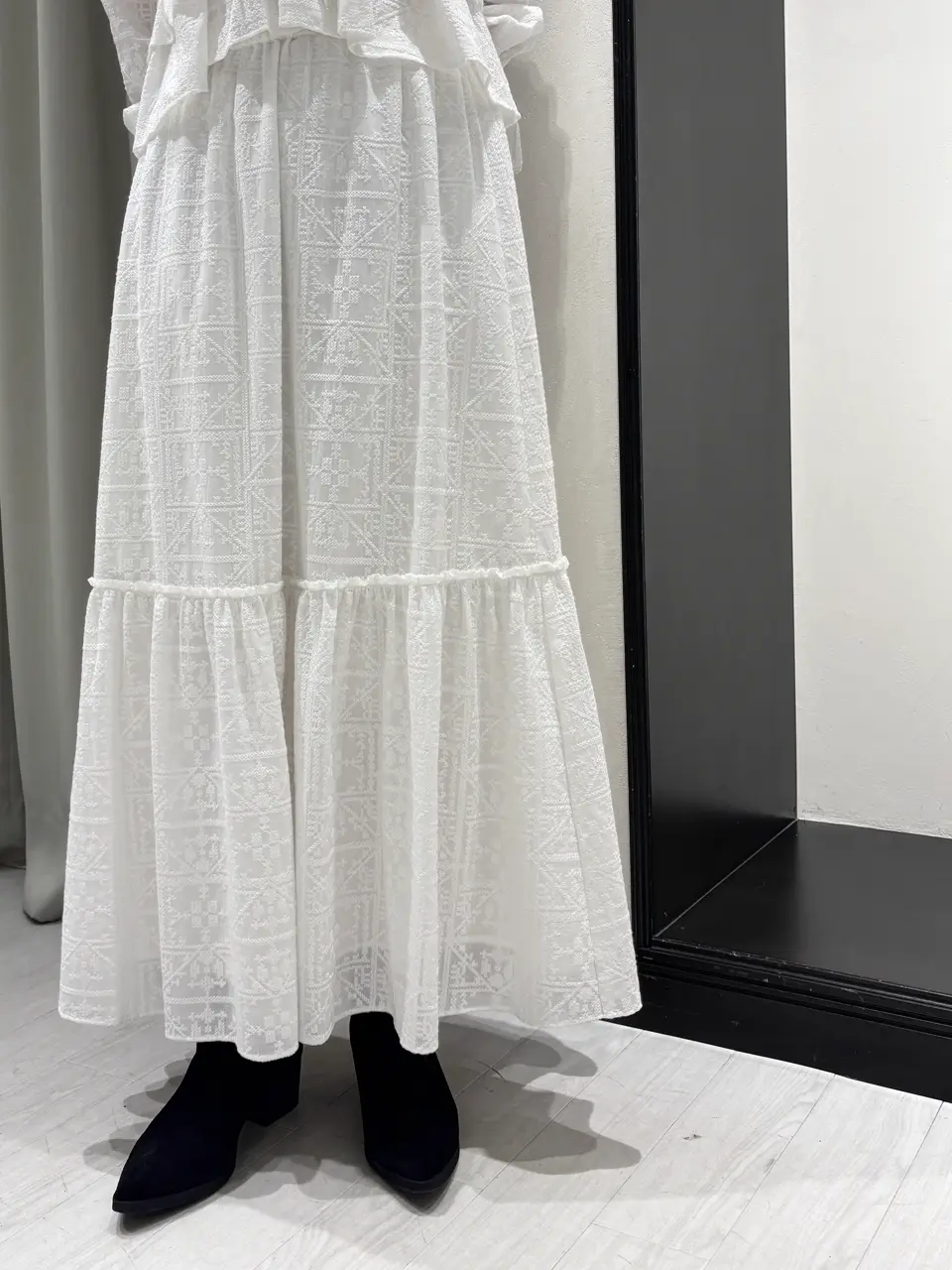 GRACE CONTINENTAL Hikaru Okada コーディネート画像